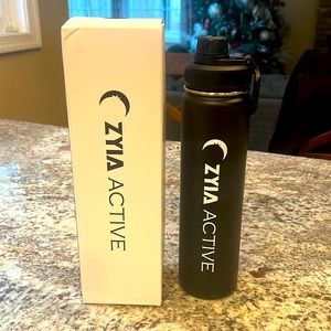 Zyia Water Bottle